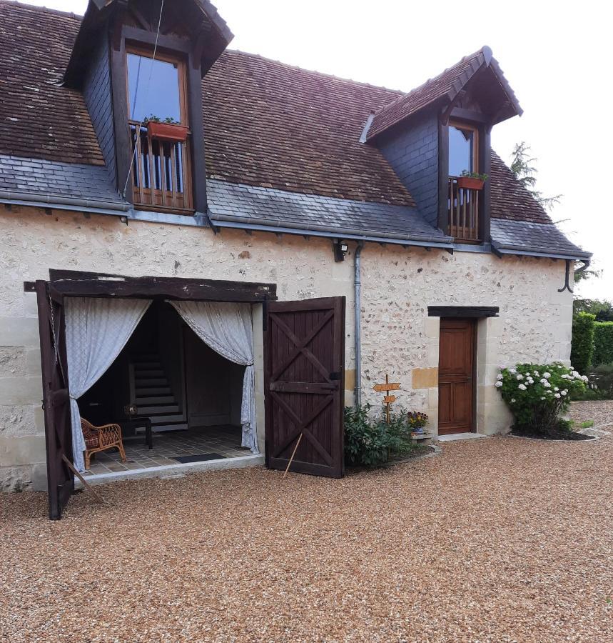 ホテル La Maison Genevier - Chambre La Family Montreuil-en-Touraine エクステリア 写真