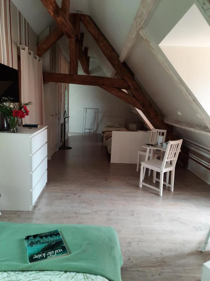 La Maison Genevier - Chambre La Family Montreuil-en-Touraine エクステリア 写真