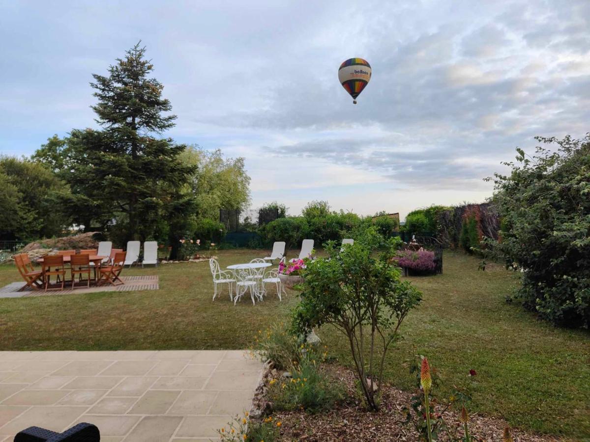 La Maison Genevier - Chambre La Family Montreuil-en-Touraine エクステリア 写真